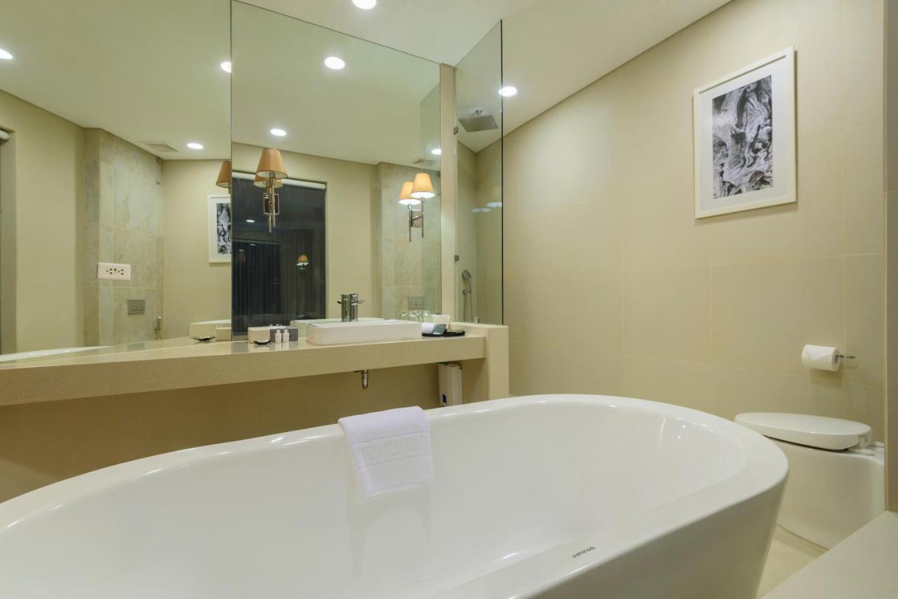 Aqua Boracay Ξενοδοχείο Balabag  Εξωτερικό φωτογραφία Bathroom