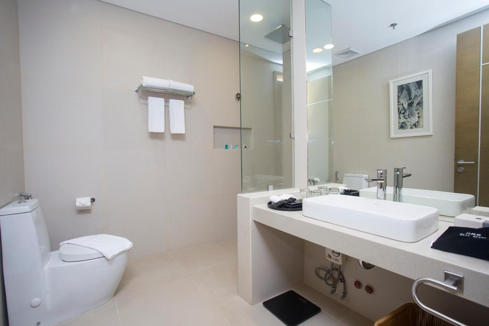 Aqua Boracay Ξενοδοχείο Balabag  Δωμάτιο φωτογραφία Bathroom