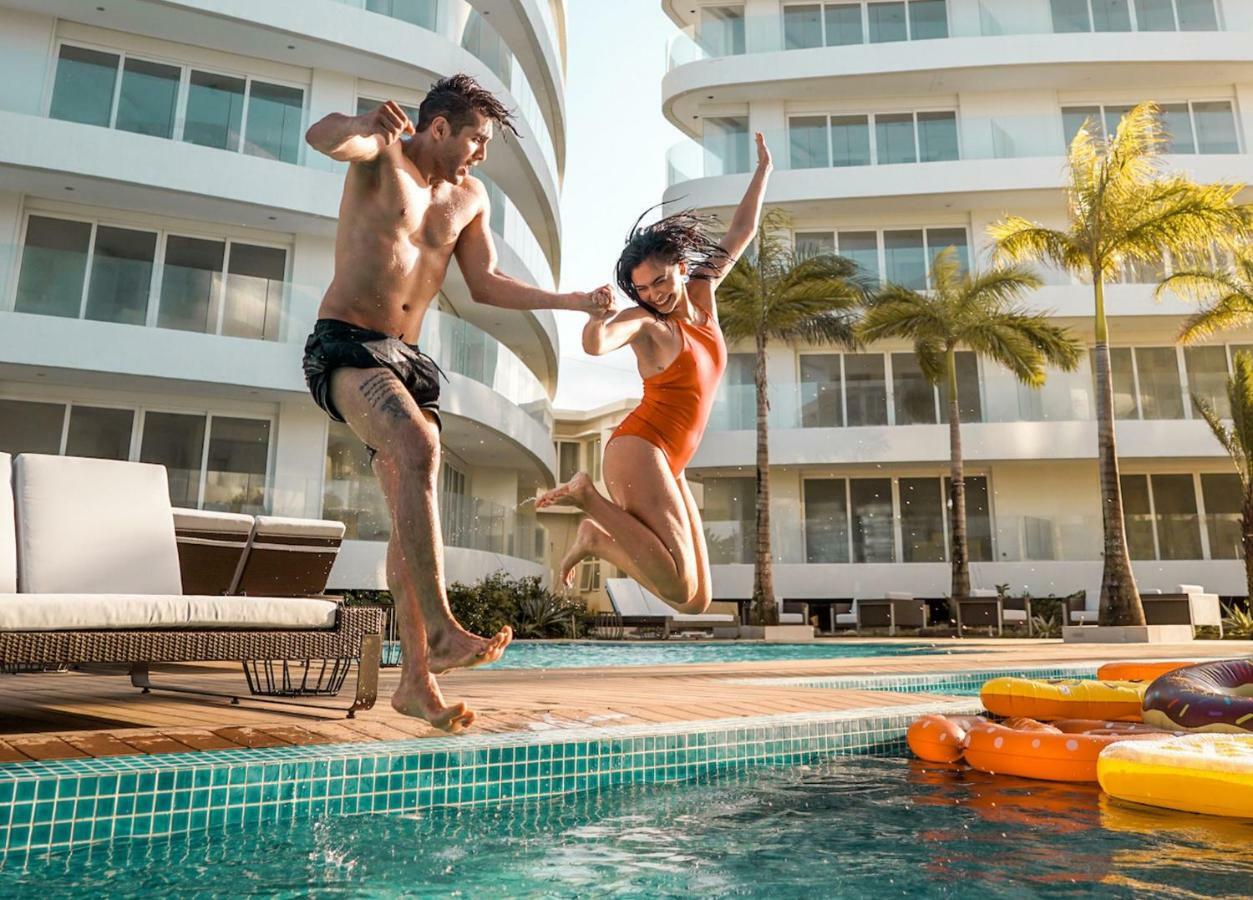 Aqua Boracay Ξενοδοχείο Balabag  Εξωτερικό φωτογραφία The swimming pool at the hotel