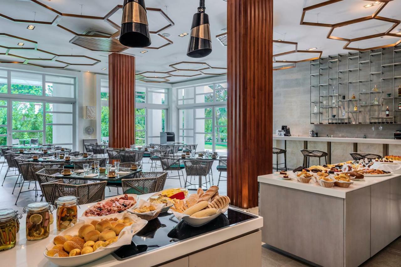 Aqua Boracay Ξενοδοχείο Balabag  Εξωτερικό φωτογραφία The restaurant at the National Museum of the Czech Republic
